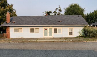 430 S 52nd St, Unit B in Tacoma, WA - Building Photo