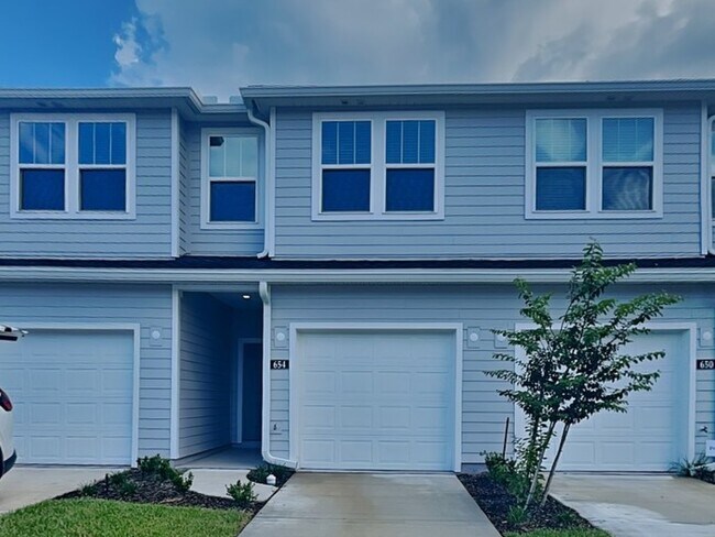 property at 654 Holly Lks Dr