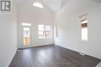 407 Northglen Blvd in Bowmanville, ON - Building Photo - Building Photo