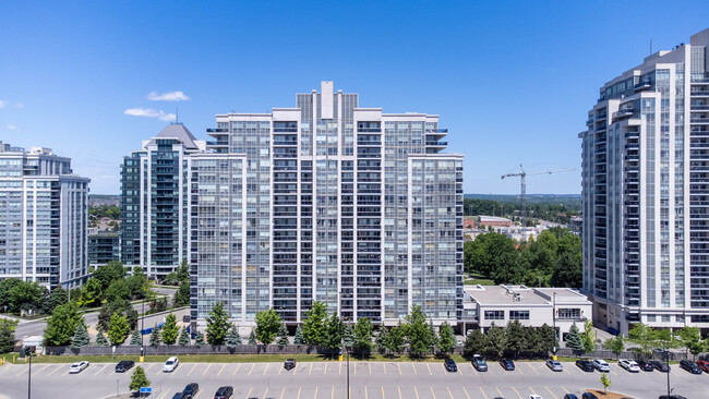 Beverley Glen in Vaughan, ON - Building Photo - Building Photo