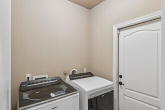 13900 Ashton Woods Cir in Austin, TX - Building Photo - Building Photo