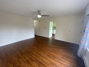 2528 Rosstown Rd in Nanaimo, BC - Building Photo - Building Photo