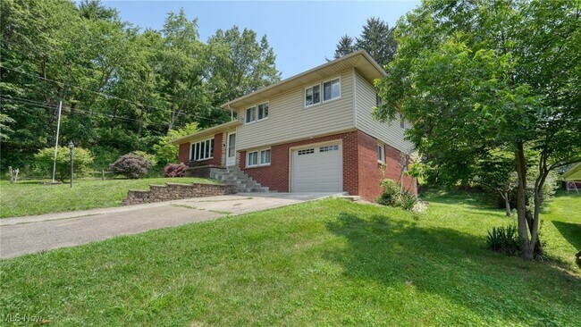 1920 Clairmont Dr in Cambridge, OH - Building Photo - Building Photo