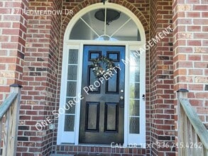 127 Redmeadow Dr in Advance, NC - Foto de edificio - Building Photo