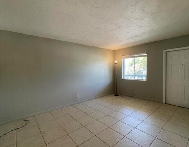 306 E Ocean Ave in Boynton Beach, FL - Building Photo - Building Photo