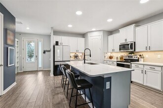 11467 Cay Spruce Wy in San Antonio, FL - Building Photo - Building Photo