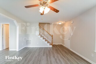 214 Sunset Pointe Dr in Clayton, NC - Building Photo - Building Photo