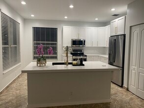 1530 SW 193rd Ter in Pembroke Pines, FL - Foto de edificio - Building Photo