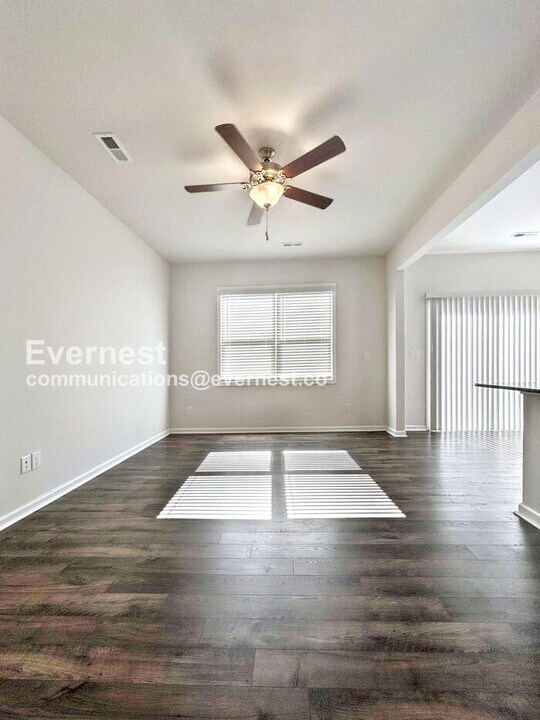 8153 Sheffield Dr. in Lake Norman of Catawba, NC - Building Photo