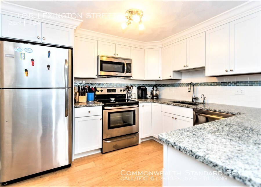 1105 Lexington St-Unit -#4-2 in Waltham, MA - Building Photo