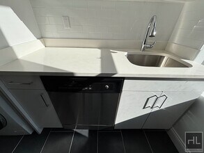 WEST 72 STREET in New York, NY - Building Photo - Building Photo