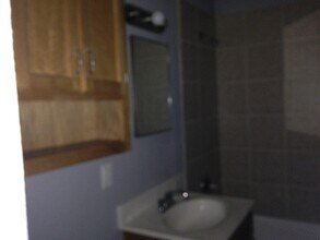 1504 Edgemoor Dr in El Dorado, KS - Building Photo - Building Photo