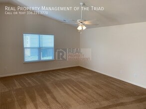 3724 Hillrise Dr in Greensboro, NC - Building Photo - Building Photo