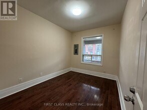 30 Endean Ave in Toronto, ON - Building Photo - Building Photo