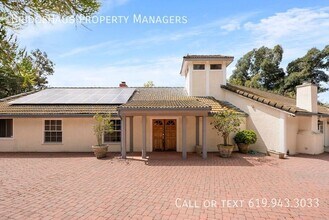 7722 Rancho Santa Fe View Ct in Rancho Santa Fe, CA - Building Photo - Building Photo