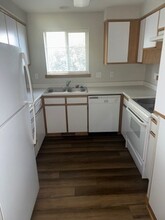 1511 Hollyhock Dr in Medford, OR - Foto de edificio - Building Photo