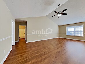 673 Smoky Mountains Dr in Gallatin, TN - Building Photo - Building Photo