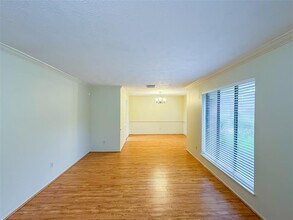 2926 Colonial Dr in Sugar Land, TX - Building Photo - Building Photo