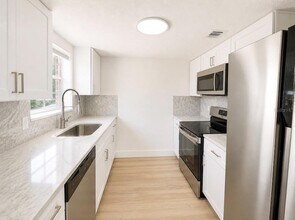 200 Country Club Dr, Unit 1505 in Largo, FL - Building Photo - Building Photo