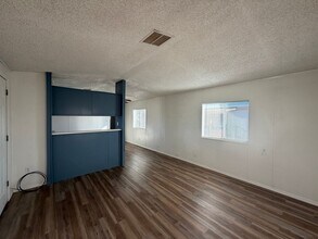 3883 Lum Ave in Kingman, AZ - Building Photo - Building Photo