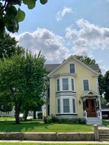 65 South St, Unit 3 in Westborough, MA - Building Photo