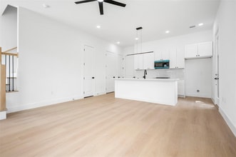 4657 Phlox St in Houston, TX - Building Photo - Building Photo
