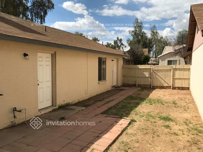 8520 W Palm Ln in Phoenix, AZ - Building Photo - Building Photo