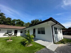 Edgewood Manor in Fort Lauderdale, FL - Foto de edificio - Building Photo