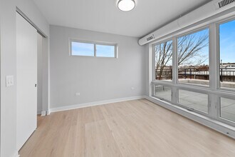 4637 N Ashland Ave in Chicago, IL - Building Photo - Building Photo