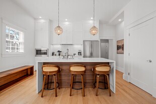 30 E Main St, Unit 2 in Westborough, MA - Building Photo