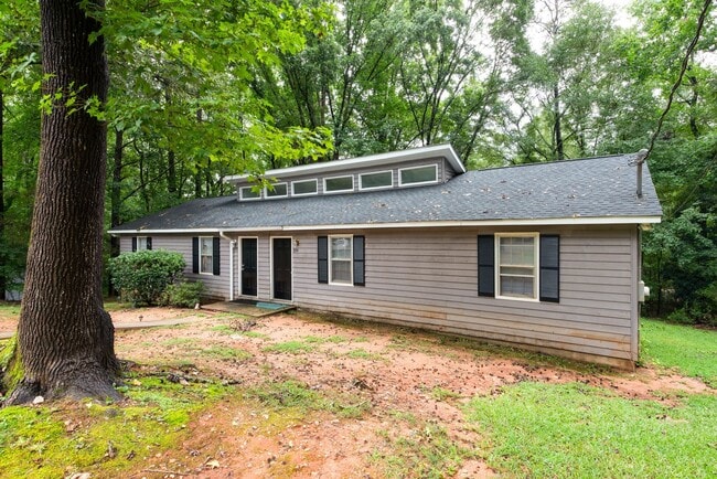 property at 199 Creekwood Pl