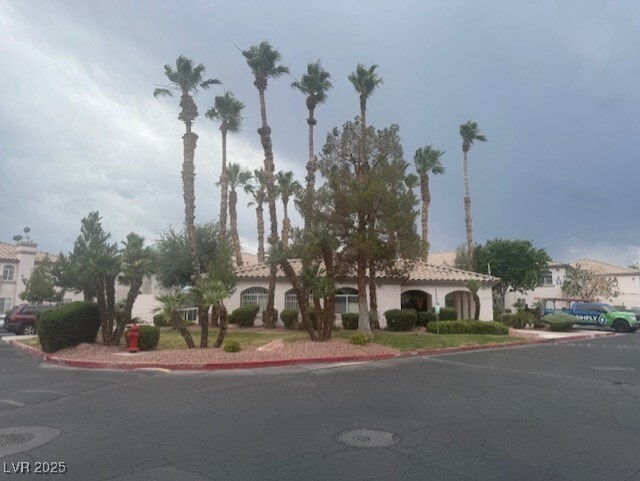 4555 E Sahara Ave