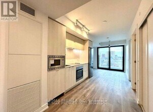 1-421 Jarvis St in Hamilton, ON - Building Photo - Building Photo
