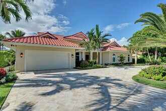 2299 W Silver Palm Rd in Boca Raton, FL - Building Photo - Building Photo