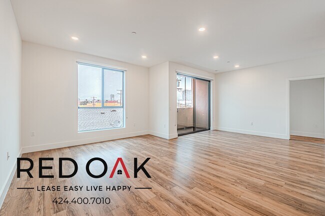 5727 La Mirada Ave in Los Angeles, CA - Foto de edificio - Building Photo