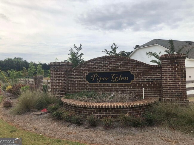 1109 Day Dr in Bogart, GA - Building Photo - Building Photo