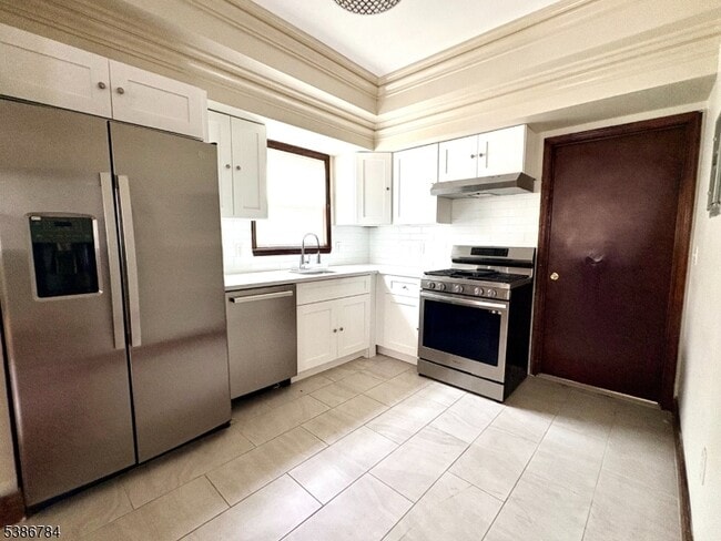 168 Pacific St, Unit 1