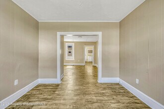 1009 Washburn St in Scranton, PA - Building Photo - Building Photo