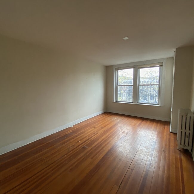 1130 Commonwealth Ave in Boston, MA - Building Photo - Building Photo