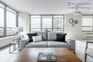 3450 N Lake Shore Dr, Unit SI FL12-ID374 in Chicago, IL - Building Photo