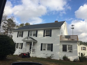 16415 Jefferson Davis Hwy in Colonial Heights, VA - Foto de edificio - Other