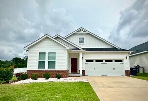 5021 Caracara Dr in Tallahassee, FL - Building Photo