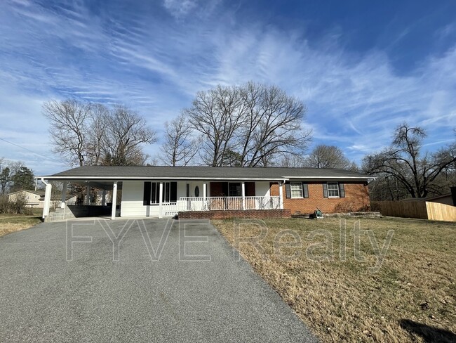 724 Waco Rd NW in Knoxville, TN - Building Photo - Building Photo