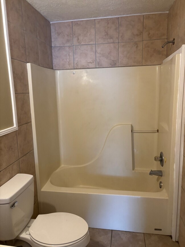 199 Ricedale Cir in Drakesboro, KY - Building Photo - Building Photo