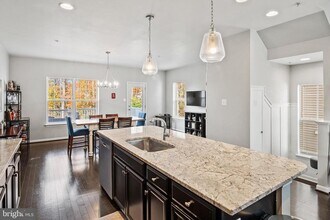 7112 Yamhill Wy in Glen Burnie, MD - Building Photo - Building Photo