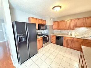 1325 Longfellow Dr in Clarksville, IN - Building Photo - Building Photo