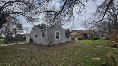 8654 Tilgham St in Houston, TX - Building Photo - Building Photo