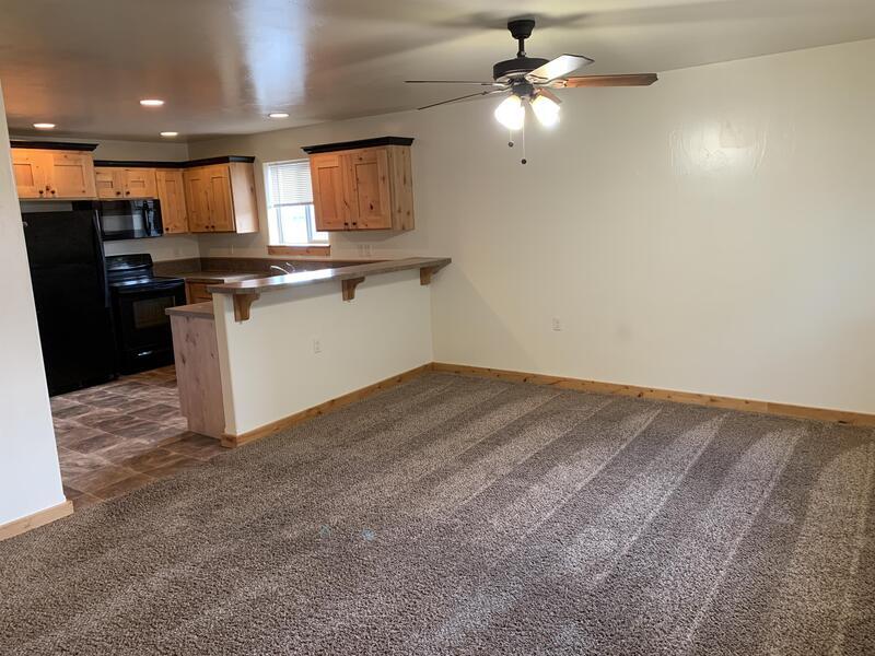 1037 Enterprise Dr in Helena, MT - Building Photo