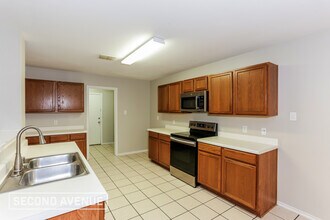 12956 Vassar Dr in Frisco, TX - Foto de edificio - Building Photo