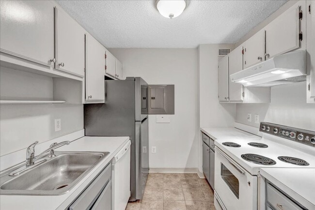 200 N Pickett St in Alexandria, VA - Building Photo - Building Photo